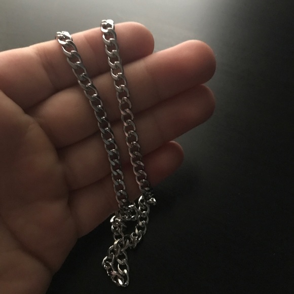 Silver Curb Chain - Picture 6 of 7